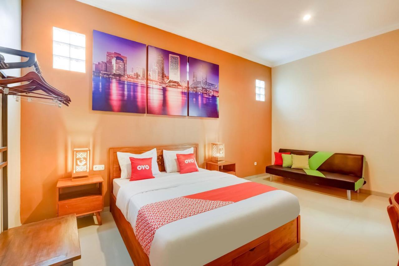 OYO 3496 Griya Gayatri Syariah Otel Melati Dış mekan fotoğraf