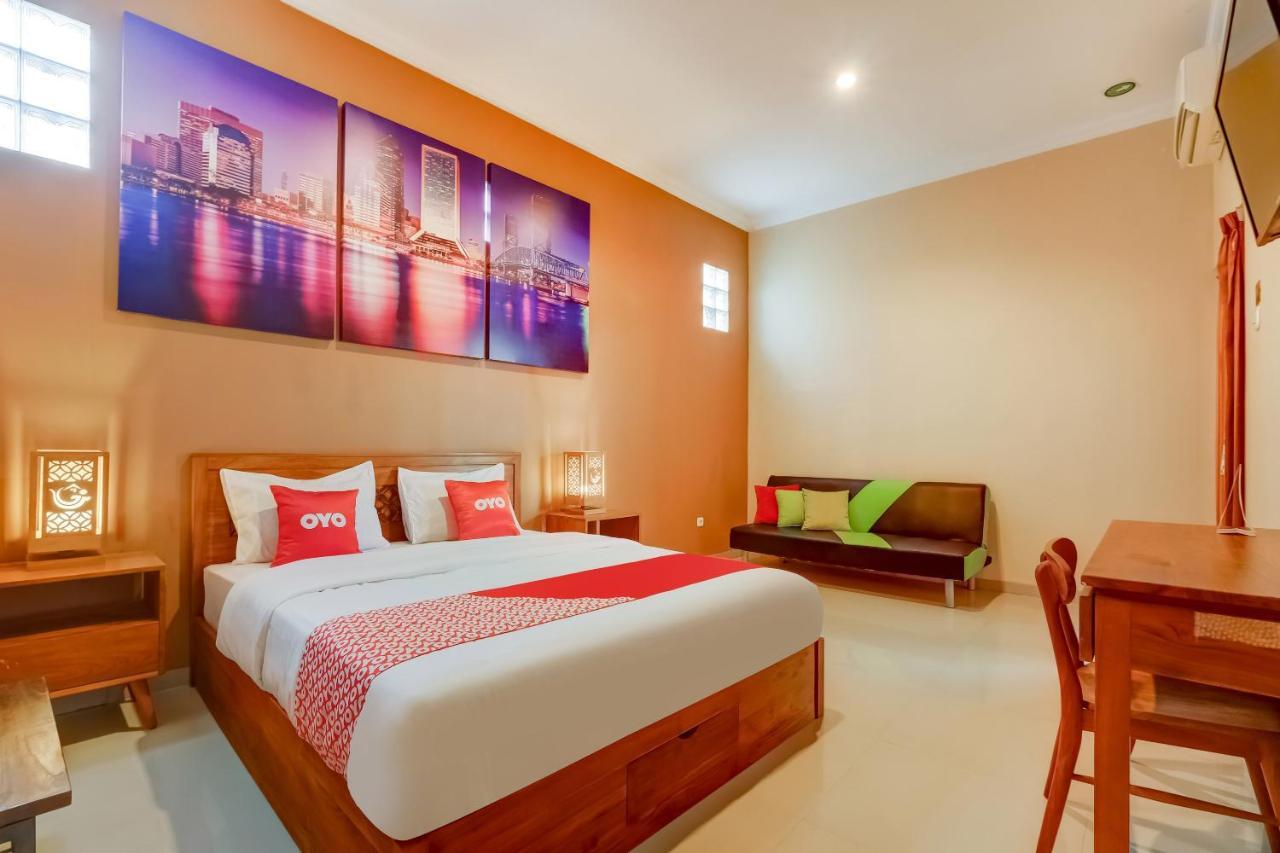 OYO 3496 Griya Gayatri Syariah Otel Melati Dış mekan fotoğraf