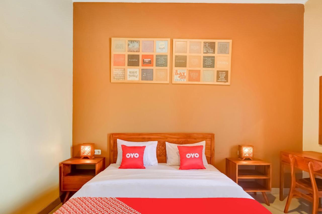 OYO 3496 Griya Gayatri Syariah Otel Melati Dış mekan fotoğraf
